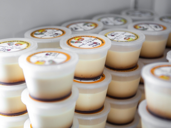 Cách làm bánh flan ngon tại nhà | AnhAnh Tea & Chia chuyên cung cấp số lượng lớn bánh flan khu vực Bình Thạnh Cách làm bánh flan ngon tại nhà | AnhAnh Tea & Chia chuyên cung cấp số lượng lớn bánh flan khu vực Bình Thạnh